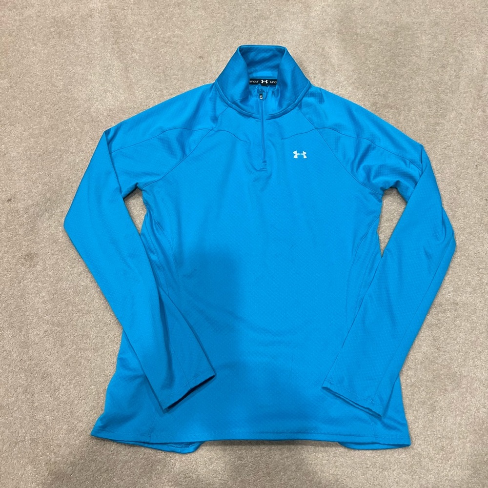 Woman’s UNDER ARMOUR HEAT GEAR 1/4 ZIP SEMI- FITTED LONG SLEEVE Small